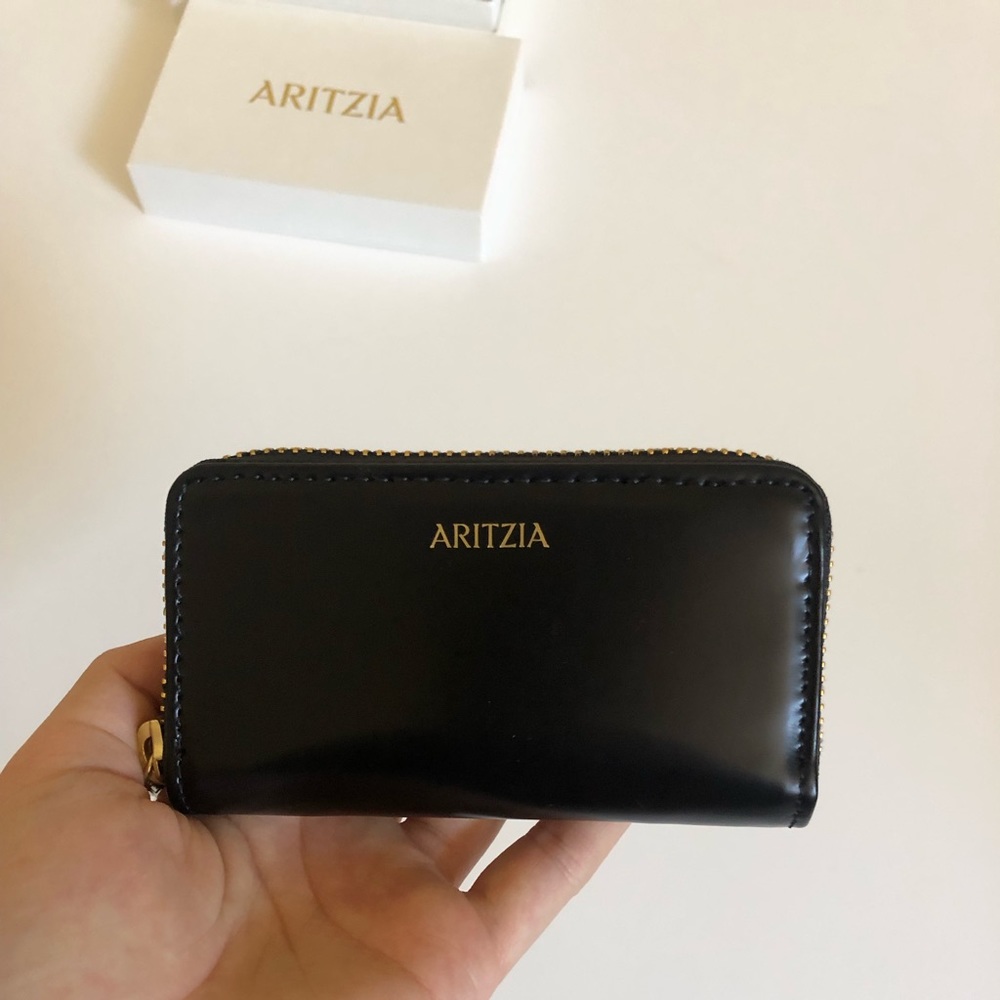 Aritzia Black Card Holder - Picture 3 of 4